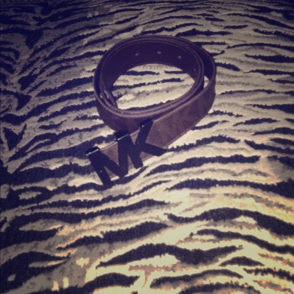 Michael Kors Belt (brown with black buckle)🔥🔥🔥